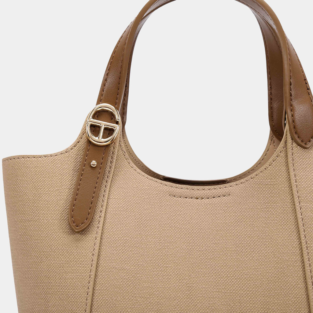 Bella's Stud-Bag
